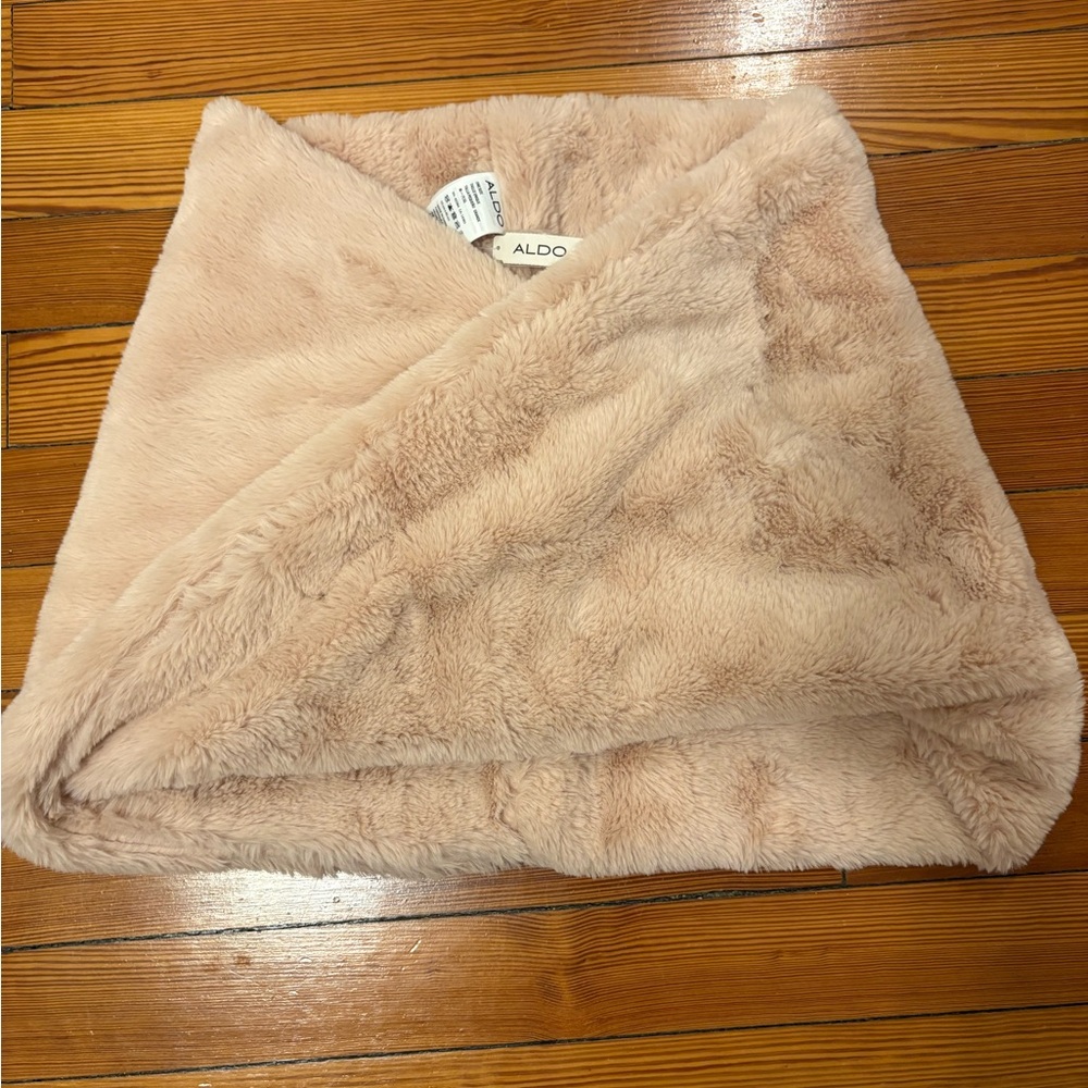 ALDO faux fur shrug wrap. Brand new with tags